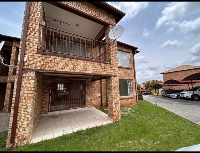 2 BEDROOM APARTMENT FOR SALE IN HALFWAY GARDENS